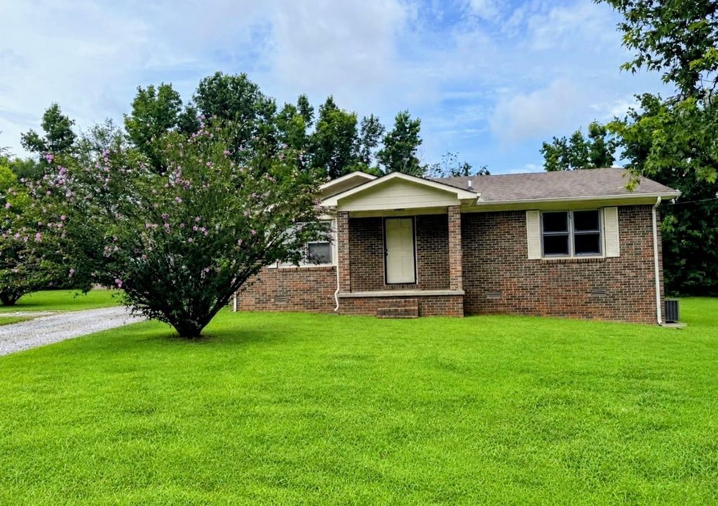 15 Harper Dr, Fayetteville