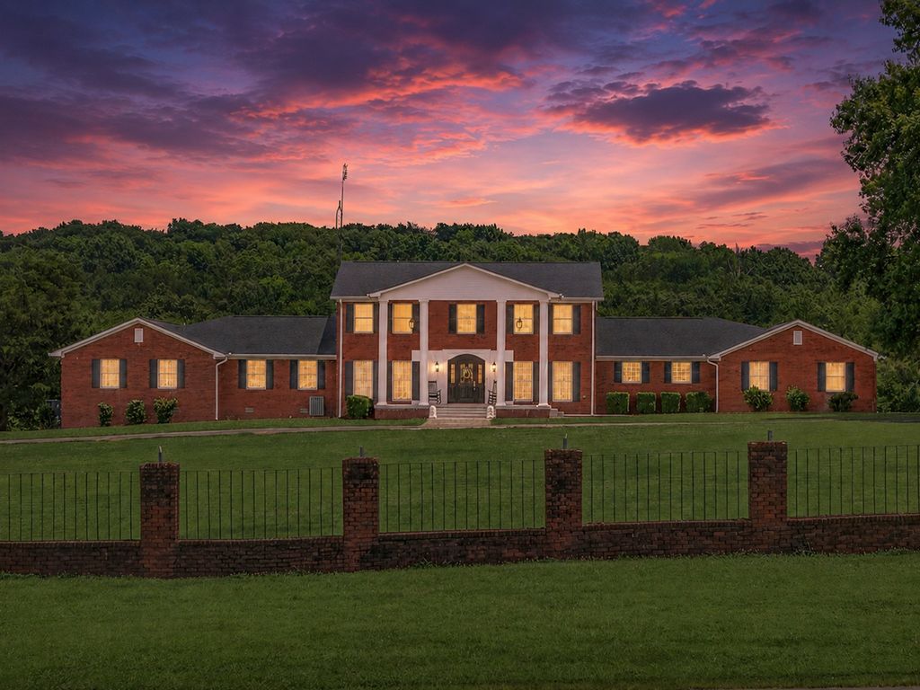 45 Boning Rd, Fayetteville