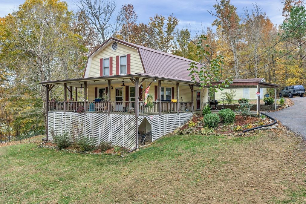 85 Lakeview Ln, Stewart