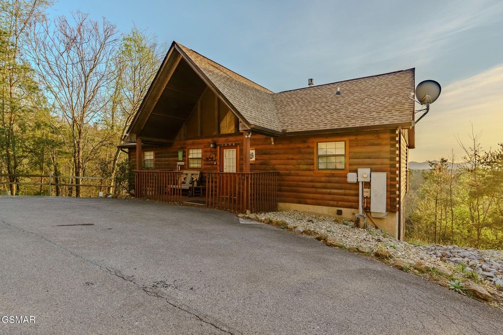 1650 Pinewood Way, Sevierville