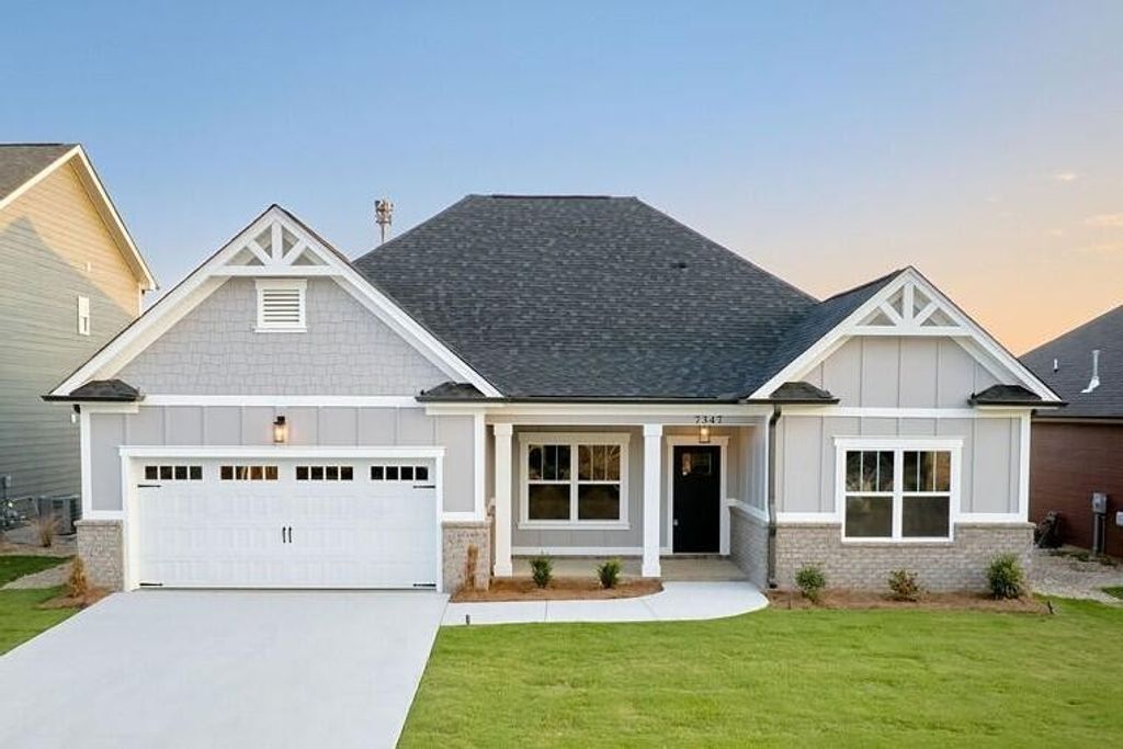 9863 Mayfly Road, Ooltewah