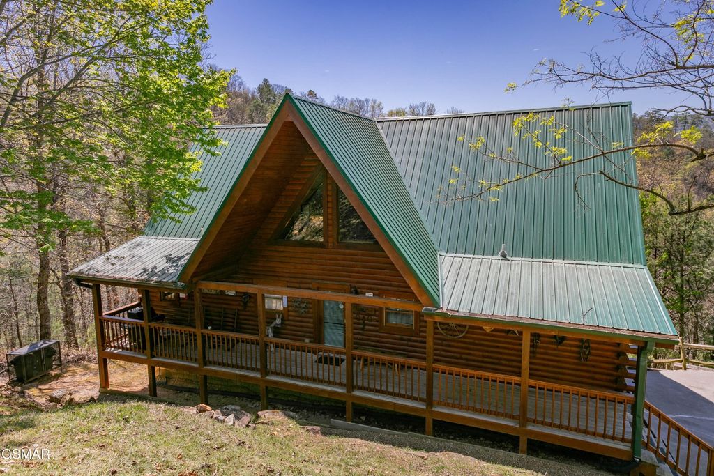 4112 Harvest Moon Road, Sevierville