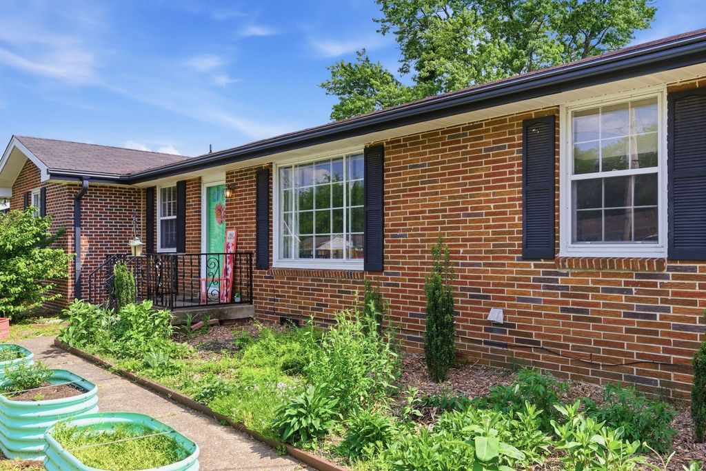 486 Rural Hill Rd, Nashville