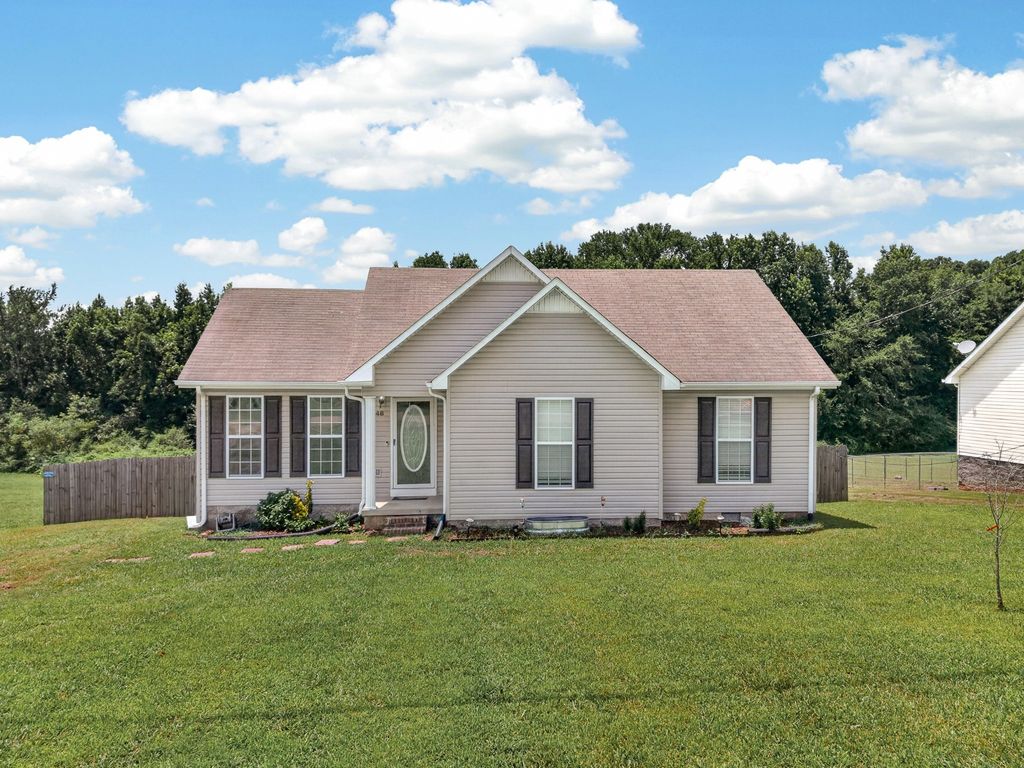 48 Ridgeline Dr, Fayetteville