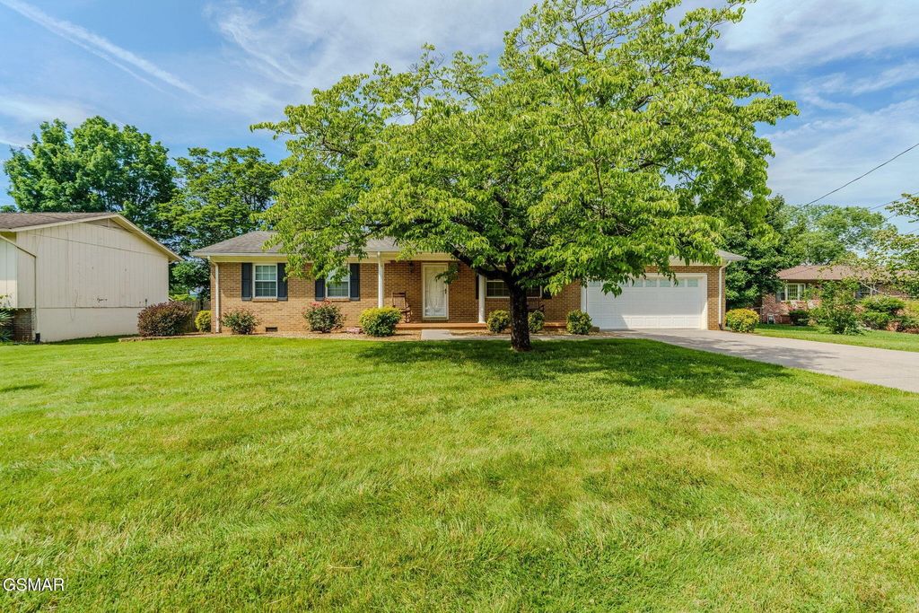 7817 Sweet Lane, Knoxville
