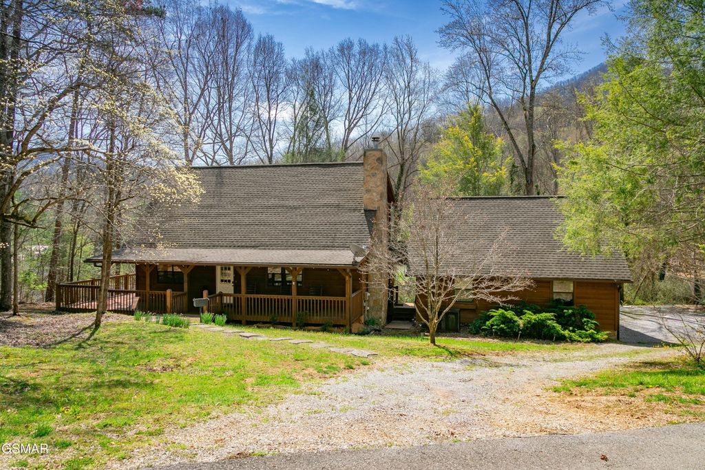 3849 Saddle Brook Way, Sevierville