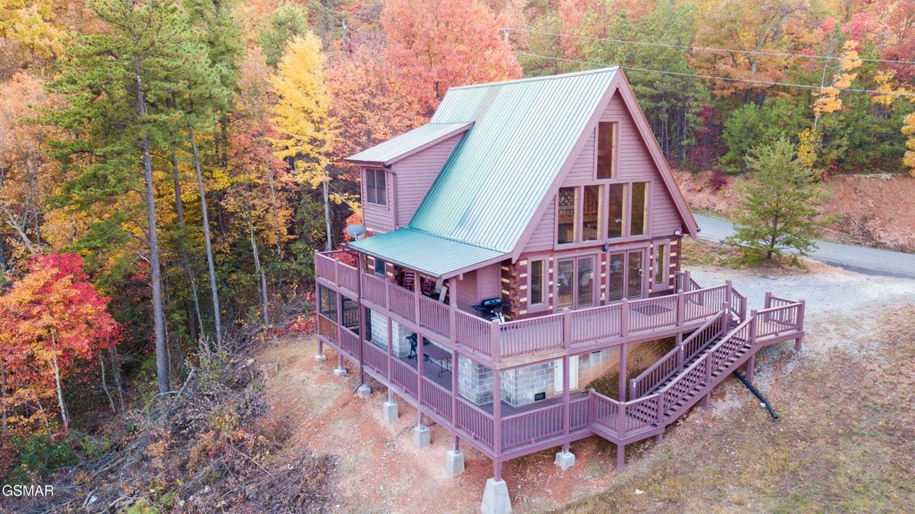 3059 Perry Circle Lane, Sevierville