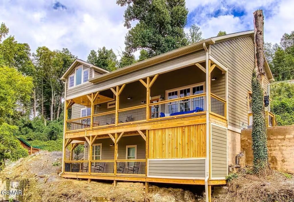 260 Circle Drive, Gatlinburg