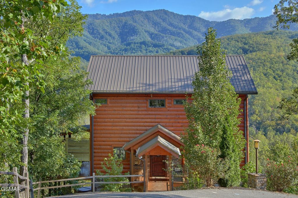 4310 Firefly View Way, Gatlinburg