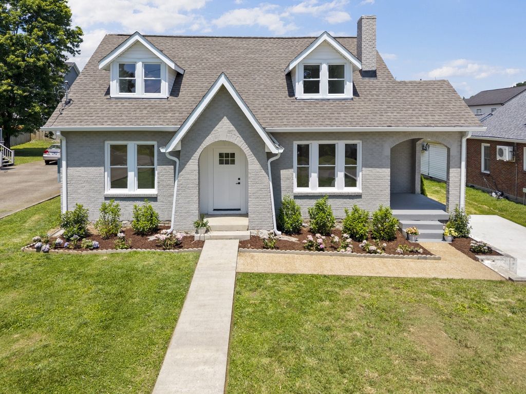 911 Fairwin Ave, Nashville
