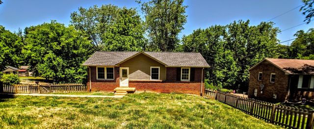 2051 Shelby Dr, Clarksville