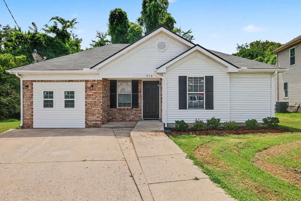 936 Santa Maria Cv, Madison