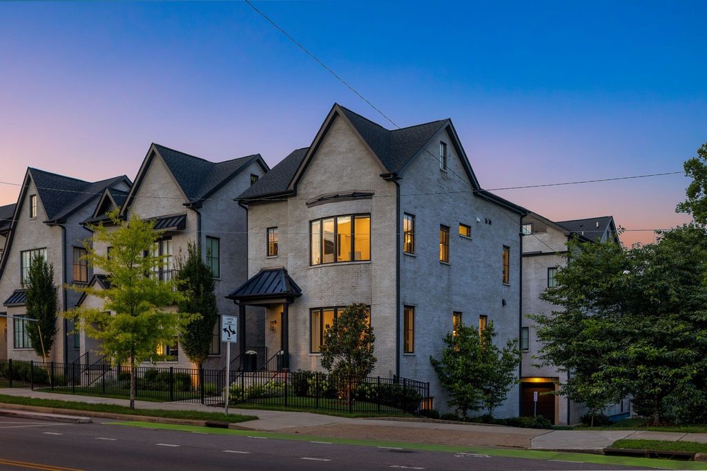 2086 12th Ave S, Nashville