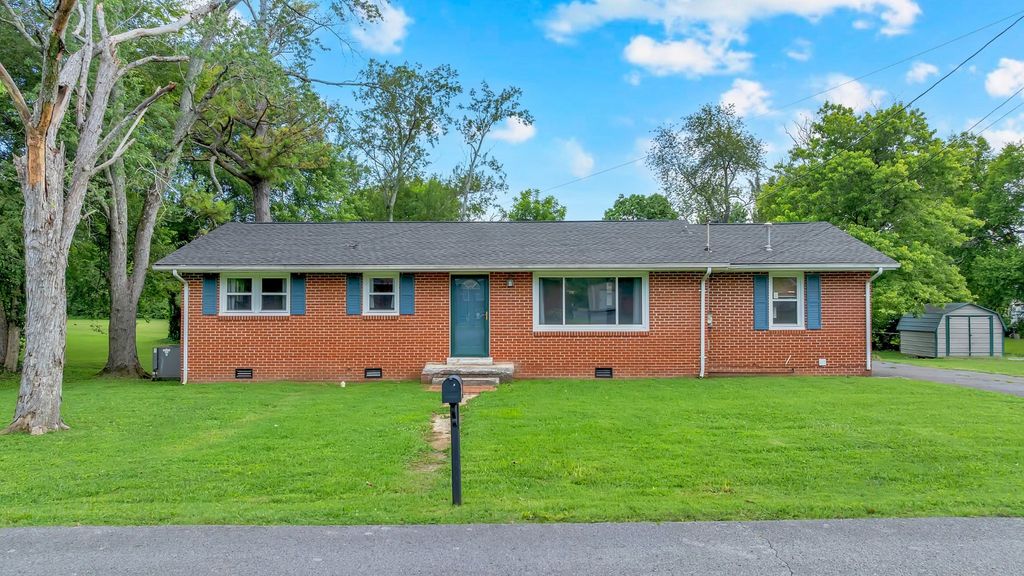117 Whiteside St, Shelbyville