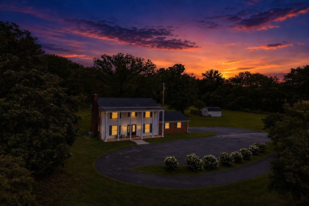 251 Miller Rd, Hillsboro