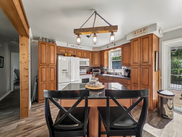 127 Lynhurst Cir, Hendersonville
