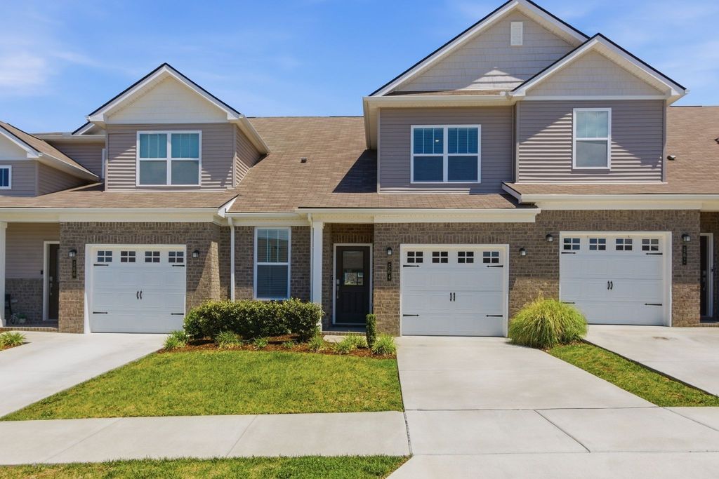 564 Trinity Way, Spring Hill