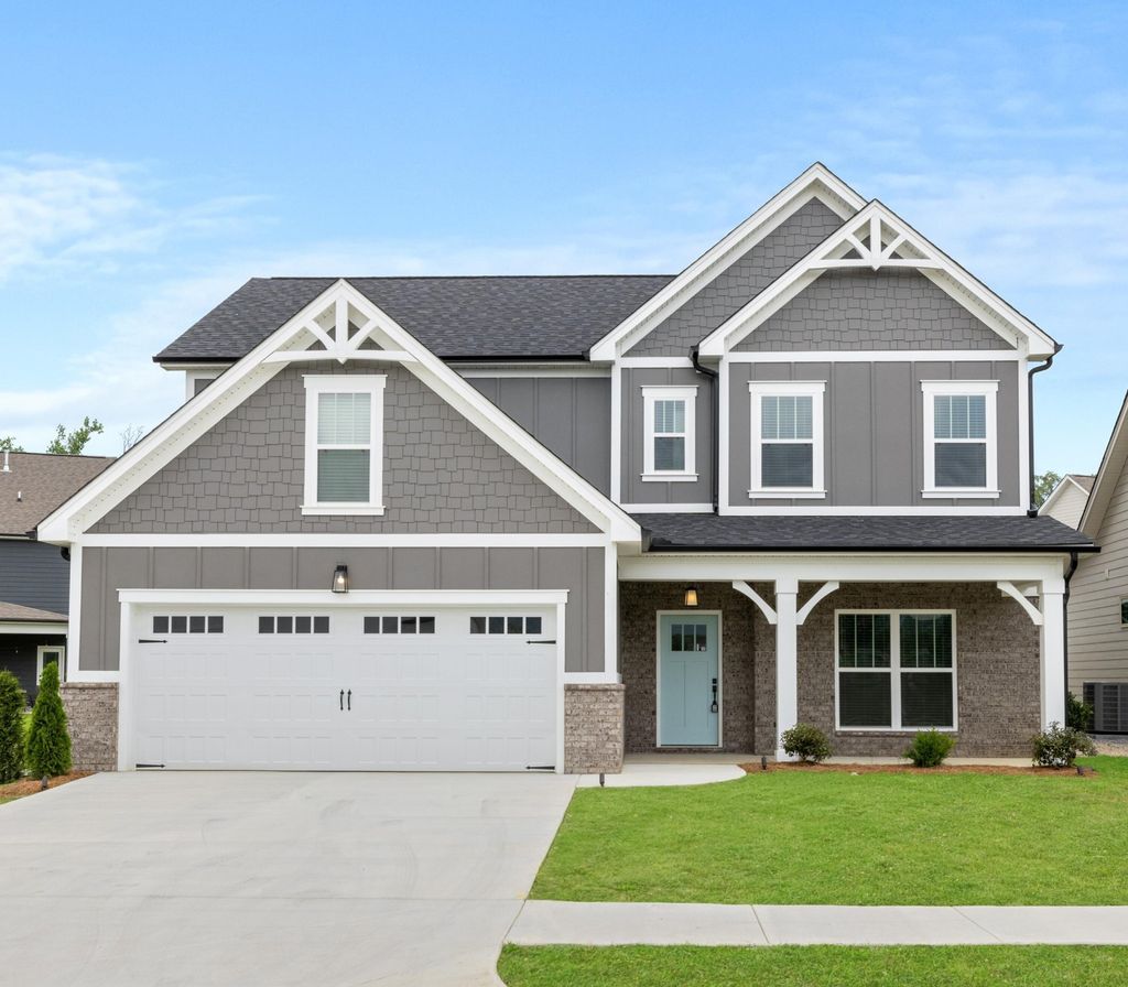 2922 Discovery Drive Nw, Cleveland