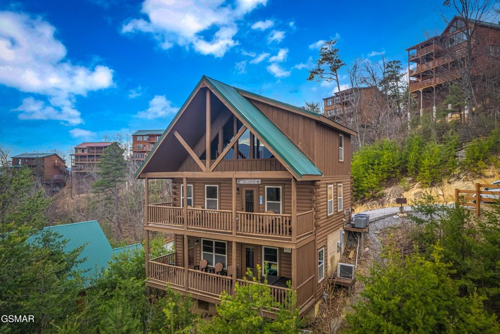 4836 Highland Place Way, Pigeon Forge