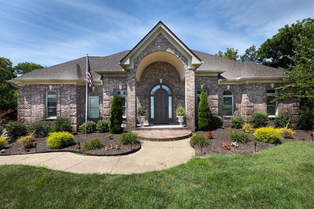 118 Beth Ct, Gallatin