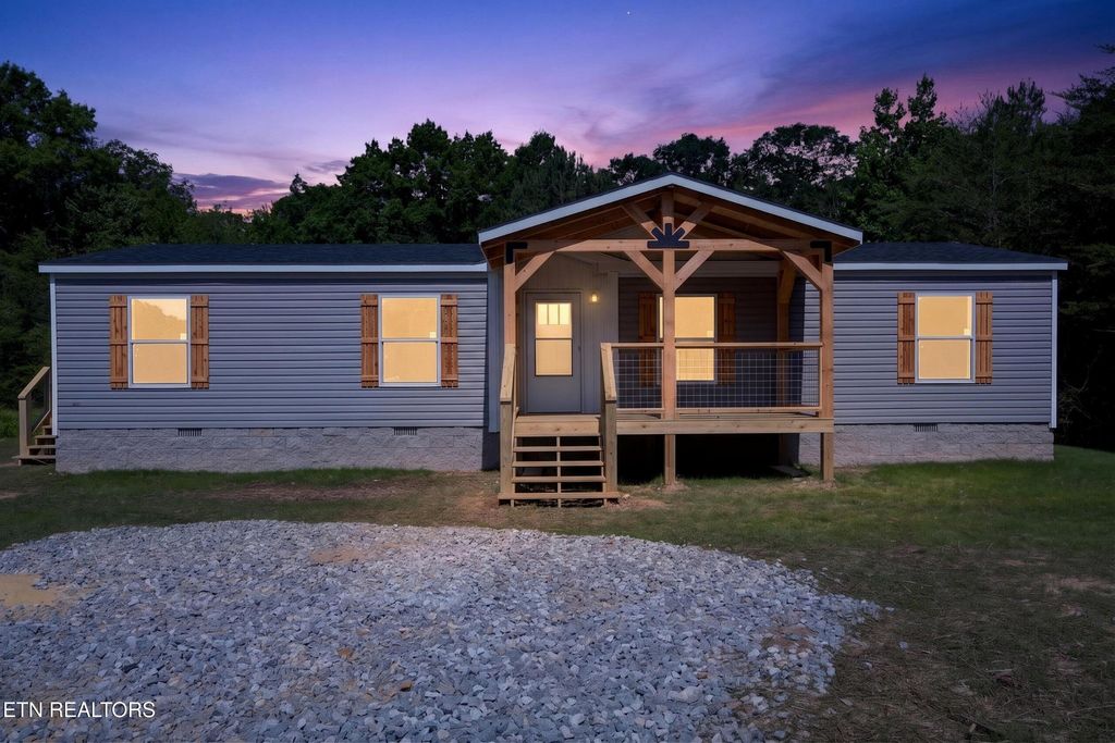 1090 Bill Black Road 1, Clarkrange