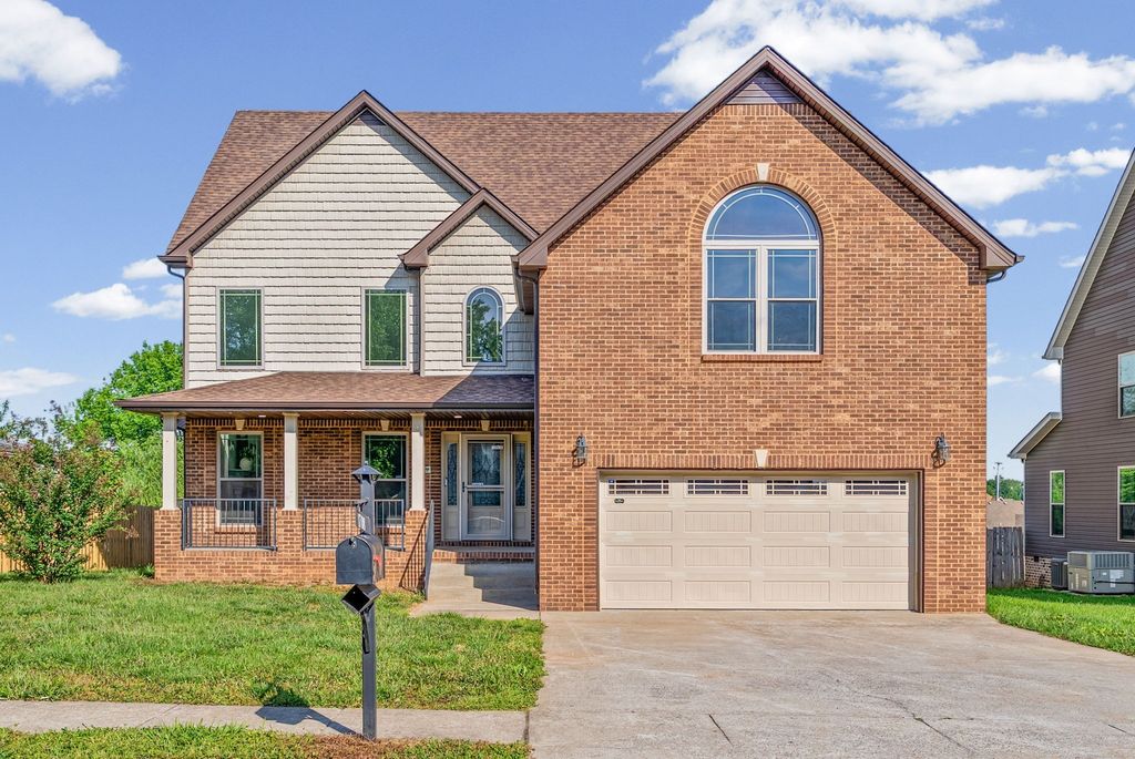 1708 Spring Haven Dr, Clarksville