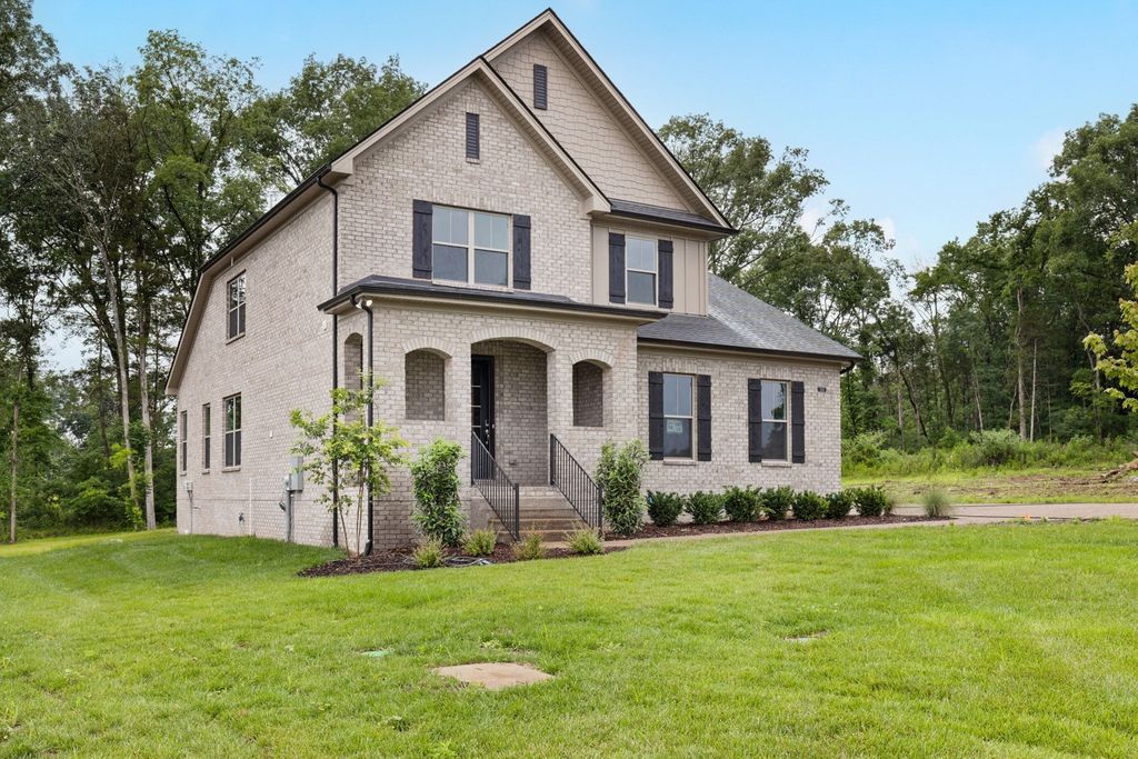 509 Claire Court, Lebanon