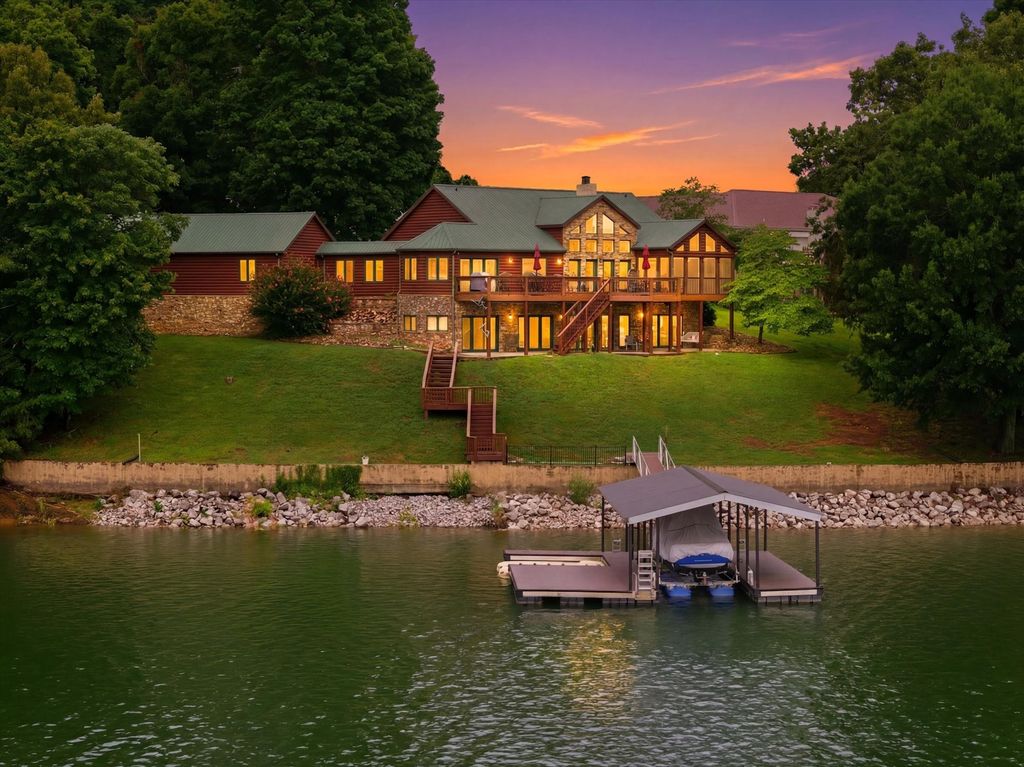 2114 Bridge View Dr, Dandridge