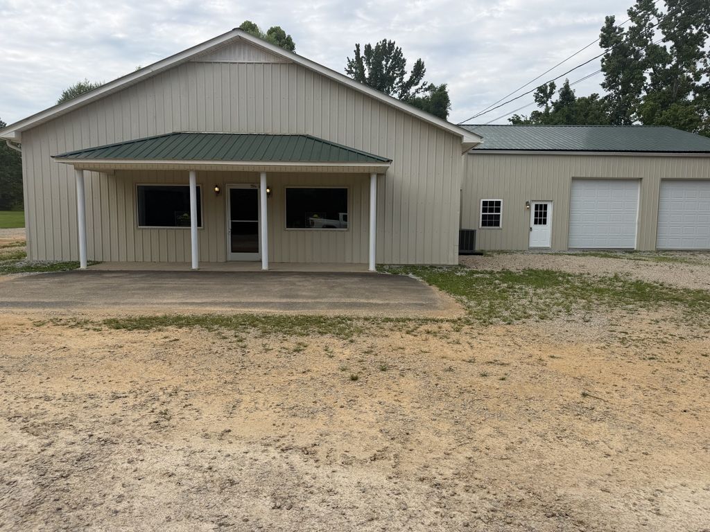1414 Summertown Hwy, Hohenwald