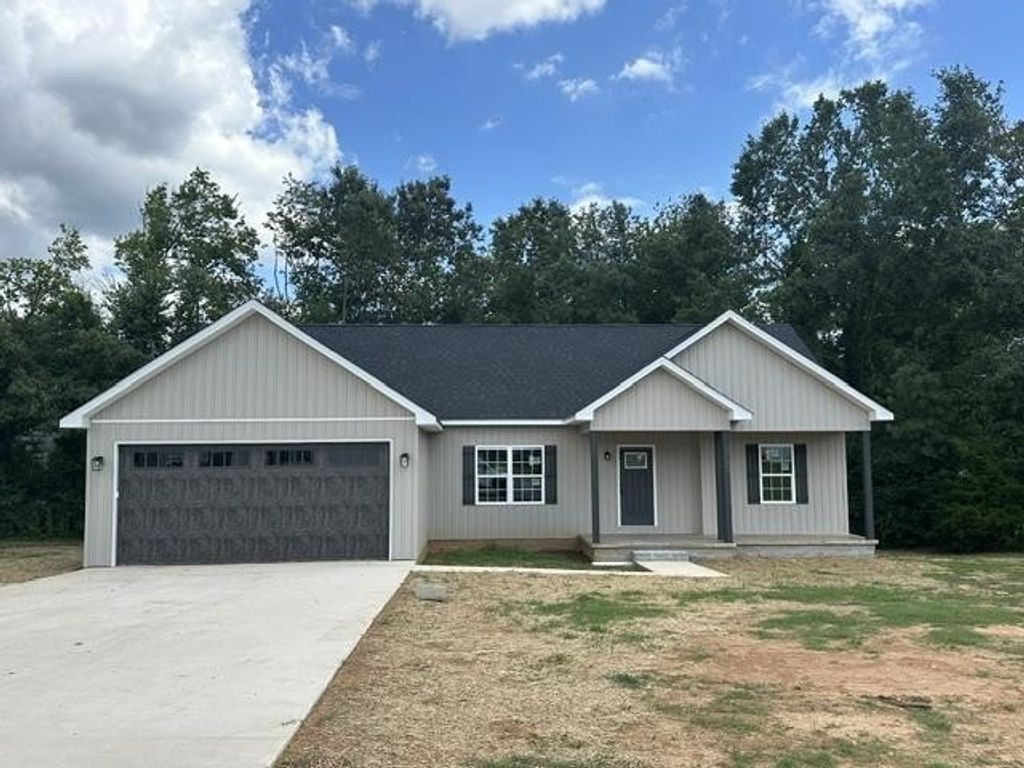 125 Red Fern Cv, Savannah