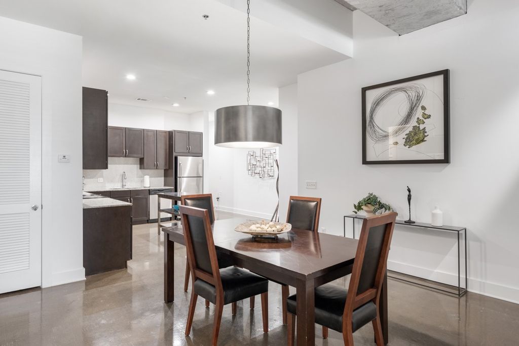 210 30th Ave N 104, Nashville