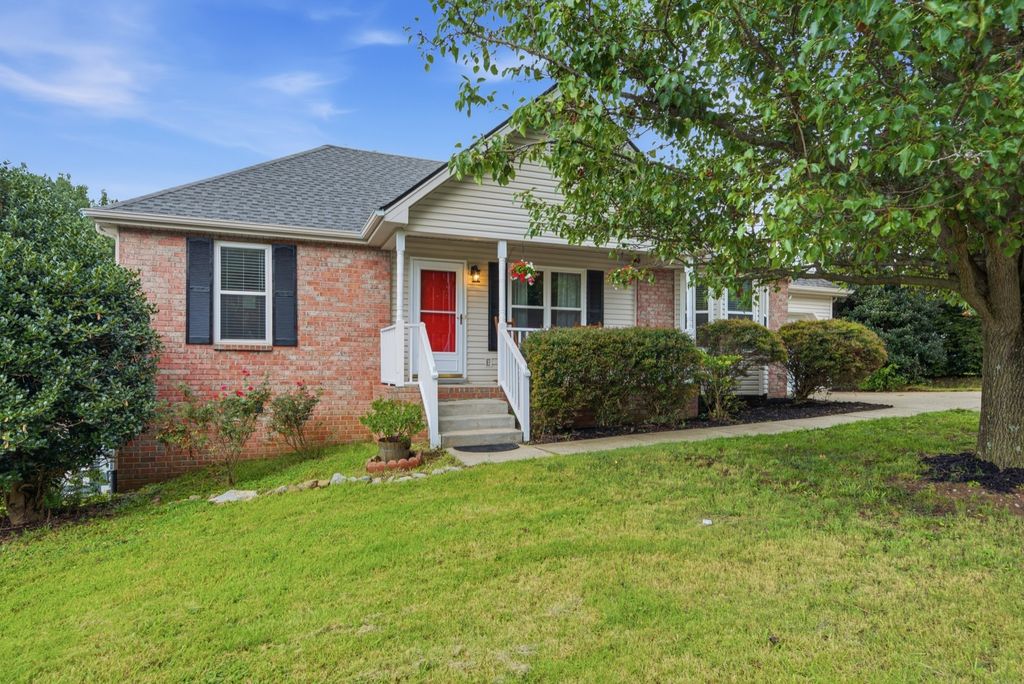 1029 Saddlestone Dr, Hermitage