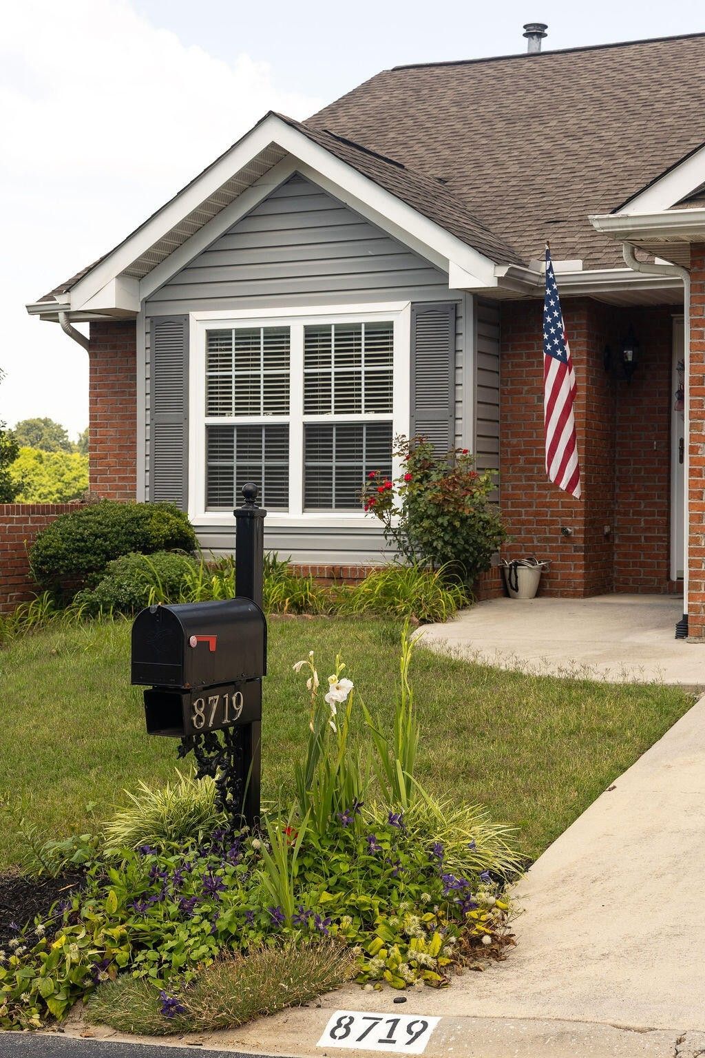 8719 Carriage House Way, Knoxville