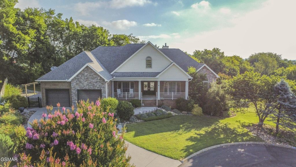 1435 Instrumental Avenue, Sevierville