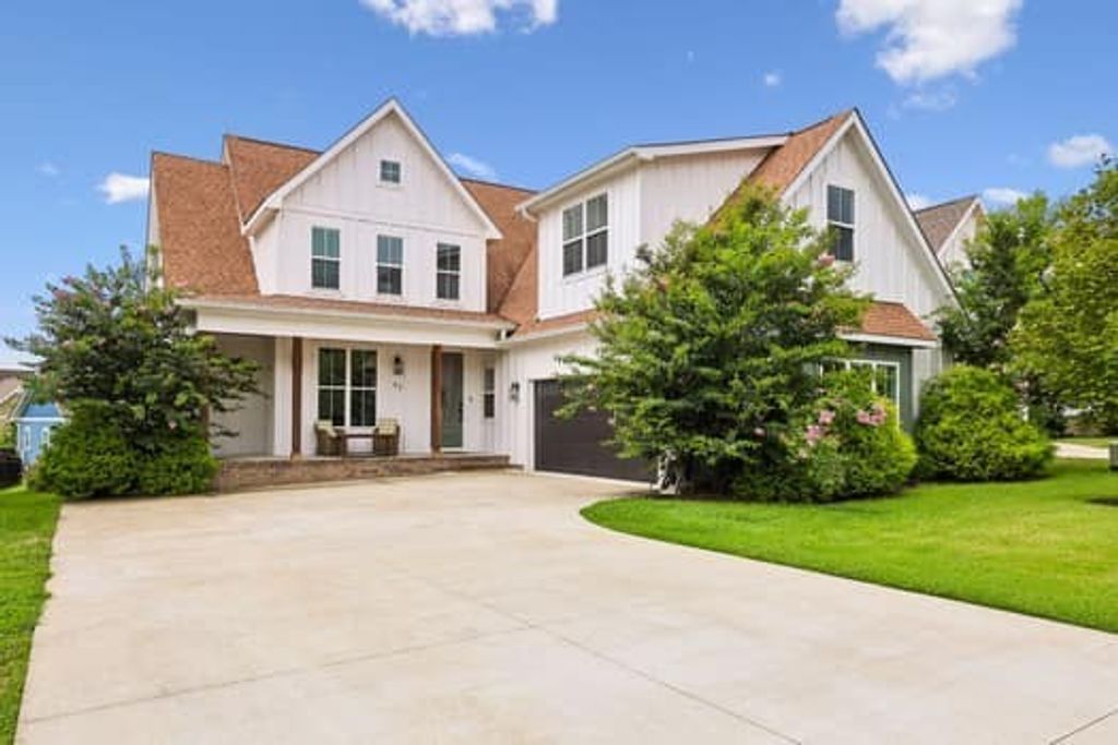92 Hammock Dr, Winchester