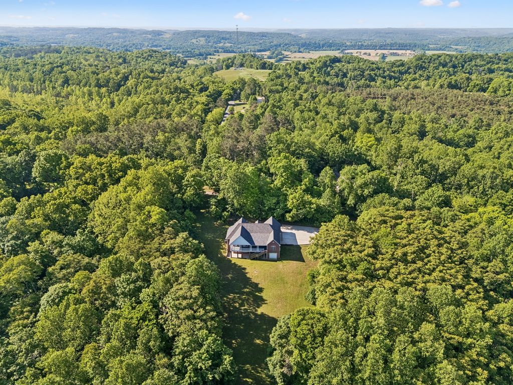 4024 Williamsport Pike, Williamsport