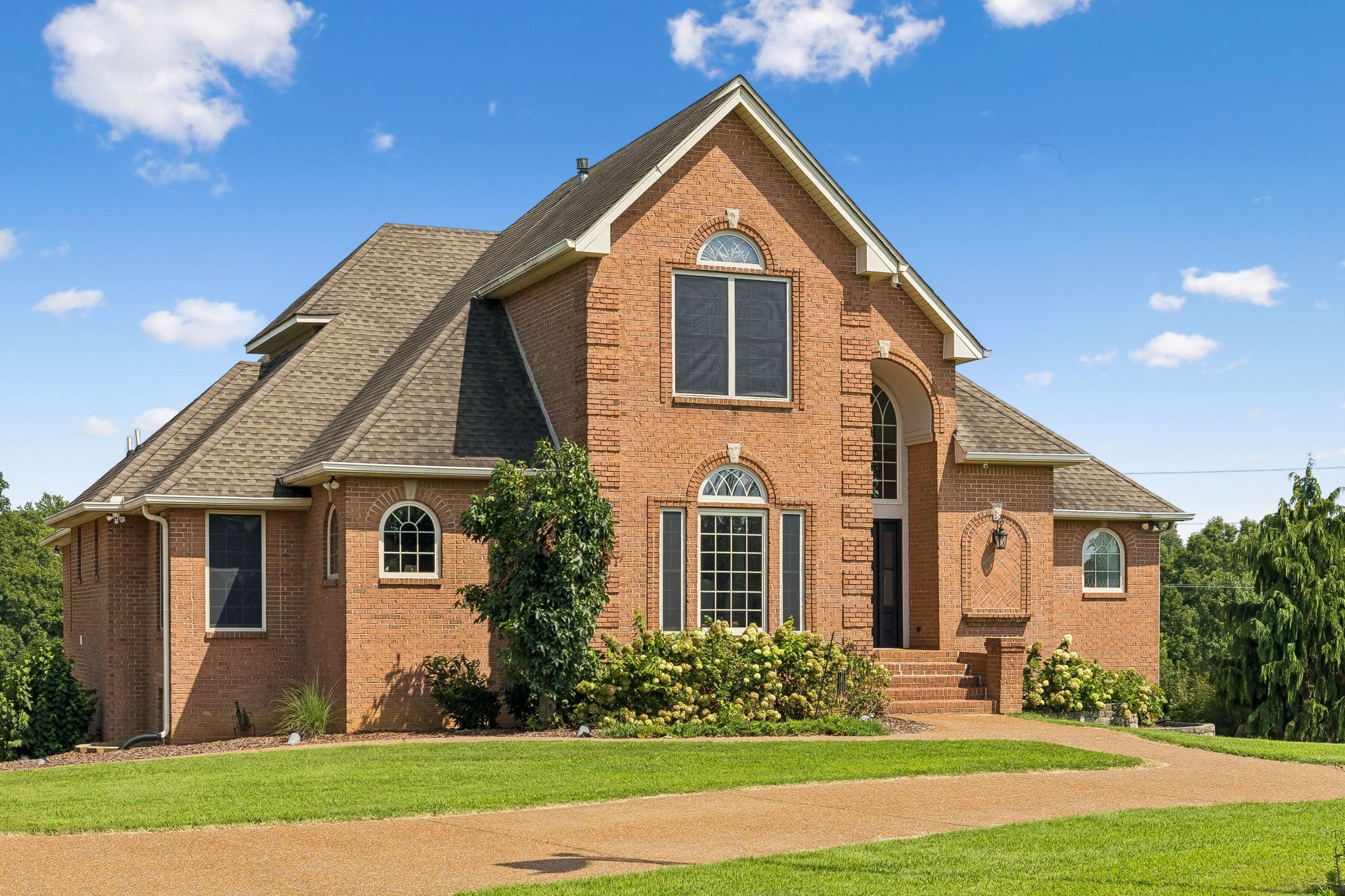 Photo for MLS 3283780 in 2155 Lake Rd Greenbrier, TN - 37073