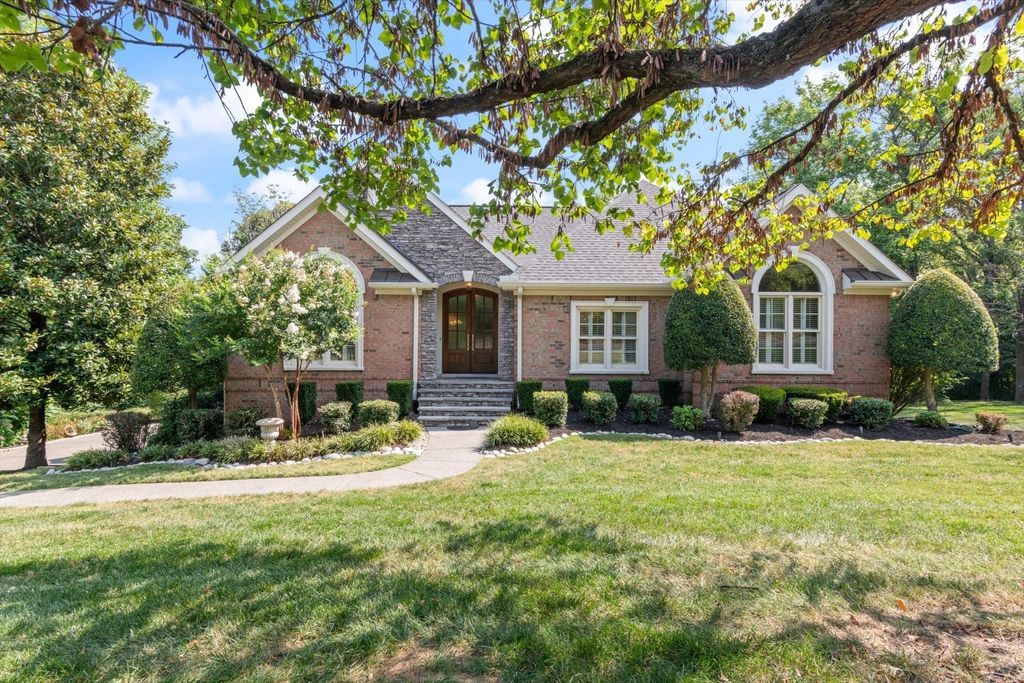 766 Peach Orchard Dr, Nashville