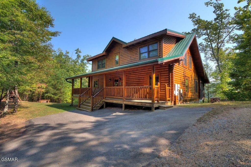 4548 Whetstone Road, Sevierville