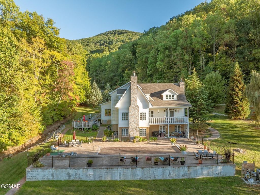 3130 Kulpan Way, Sevierville