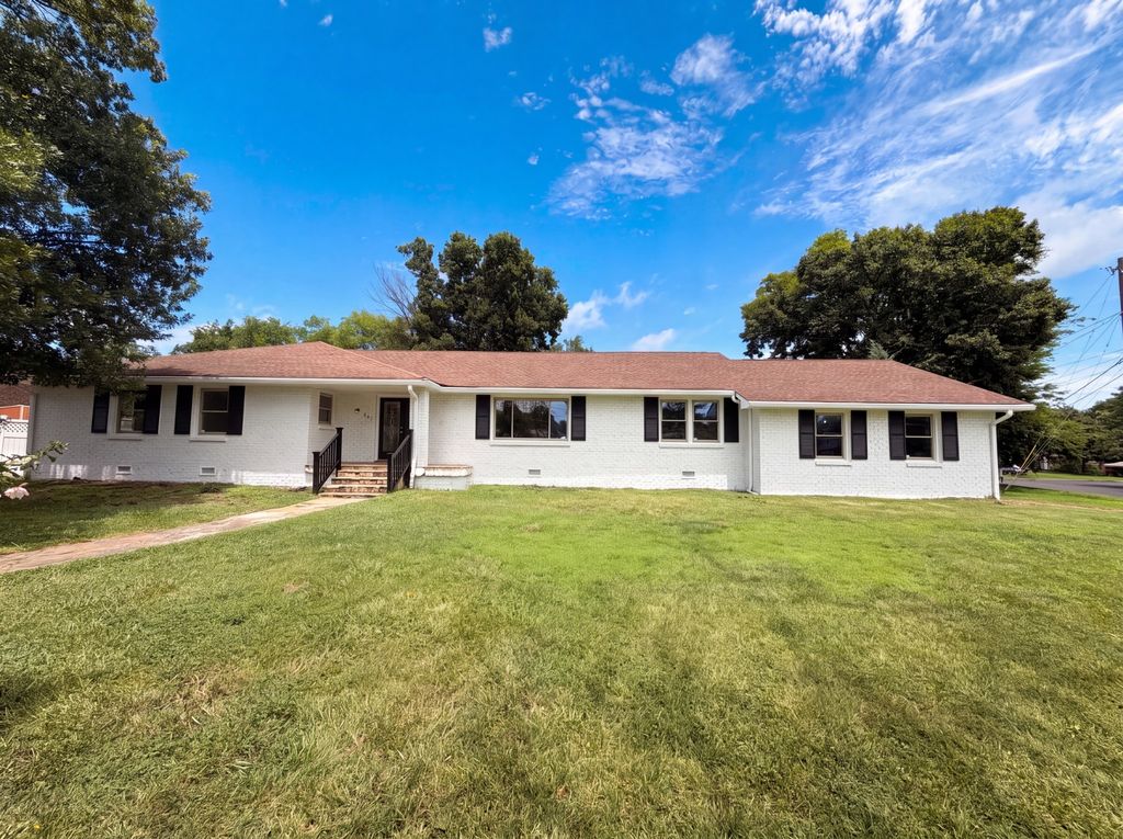 212 Islandia Ct W, Nashville
