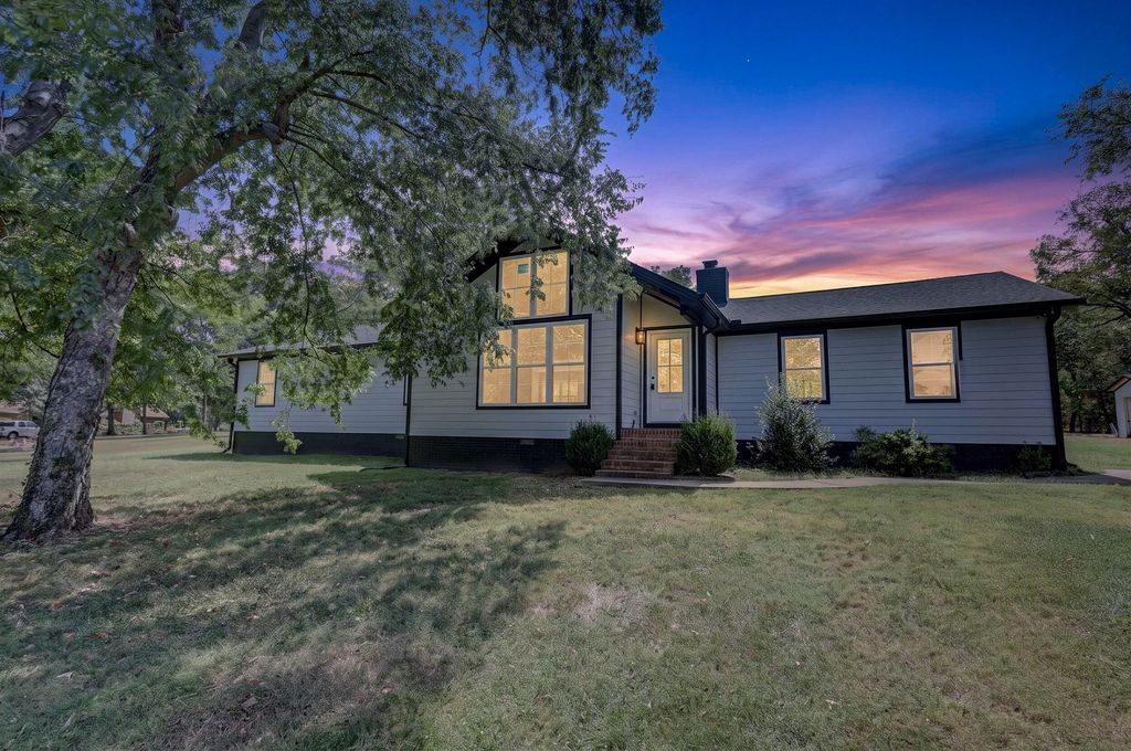 3194 Johnson Ln, Christiana