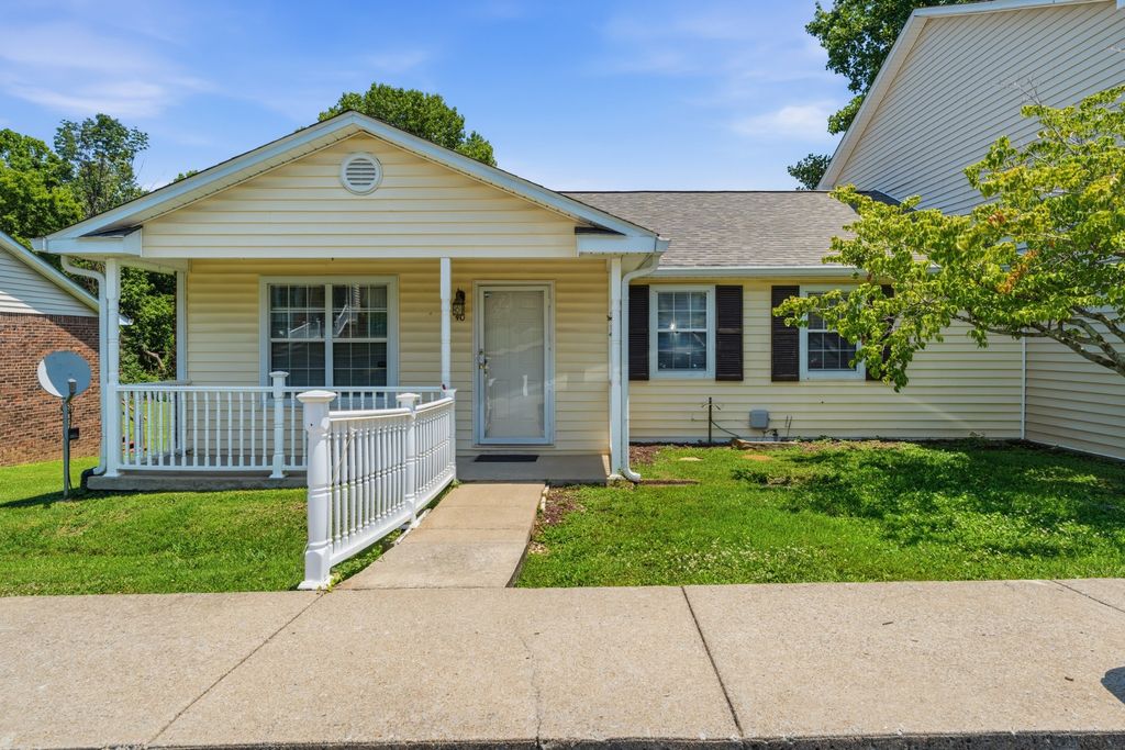 40 Rolling Meadows Dr, Goodlettsville