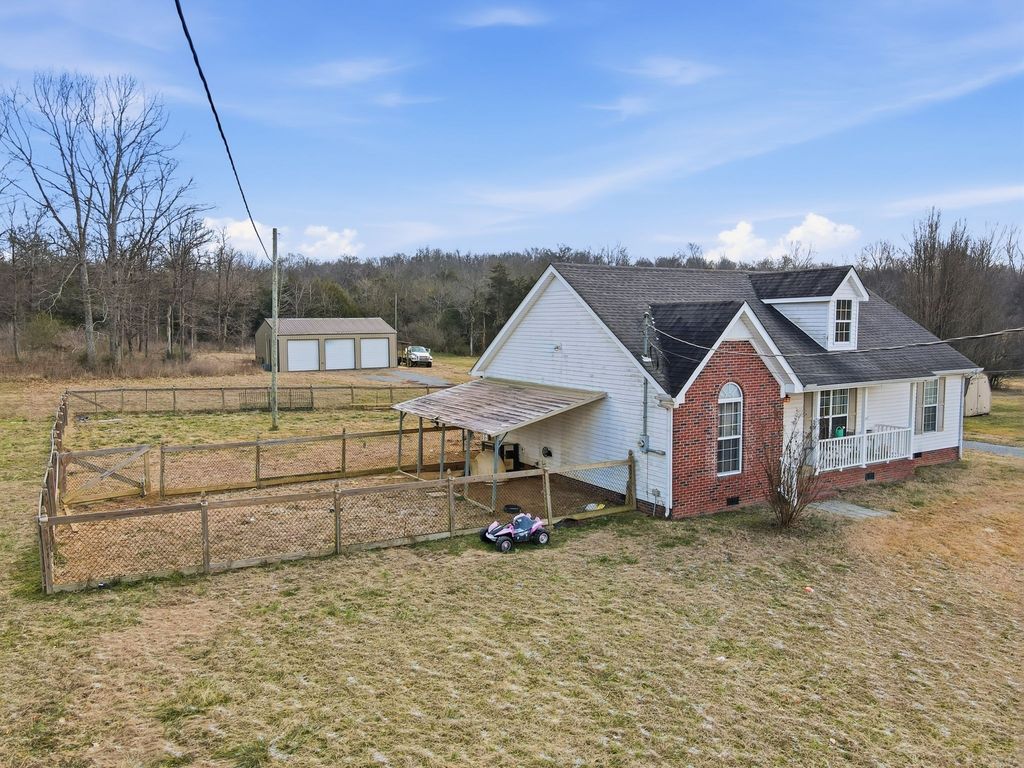 30 Smokey Cir, Petersburg