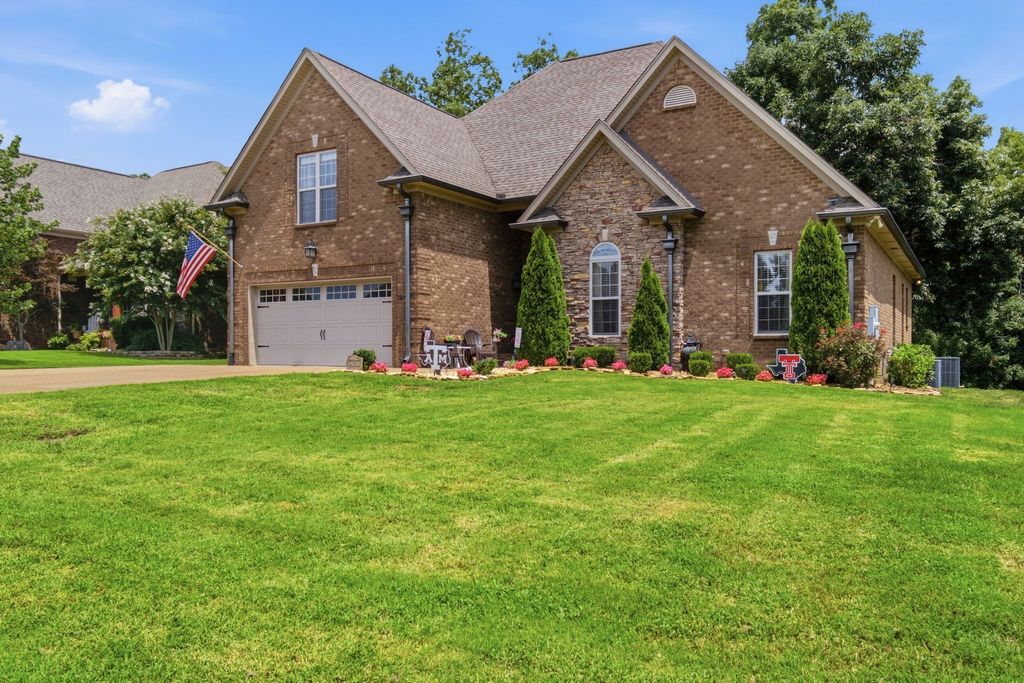 1109 Secretariat Dr, Mount Juliet