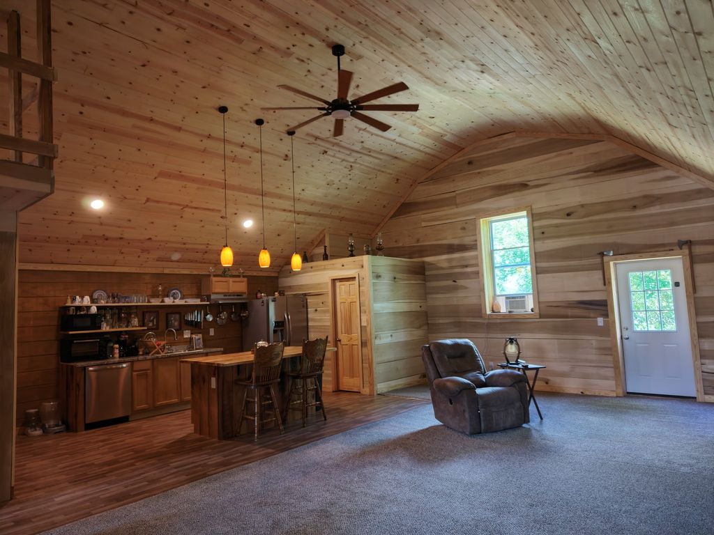 1655 Hurricane Creek Rd, Lawrenceburg