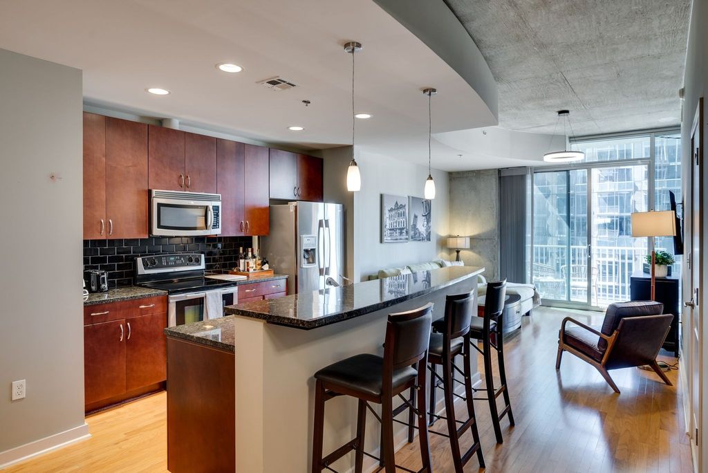 301 Demonbreun St 1702, Nashville