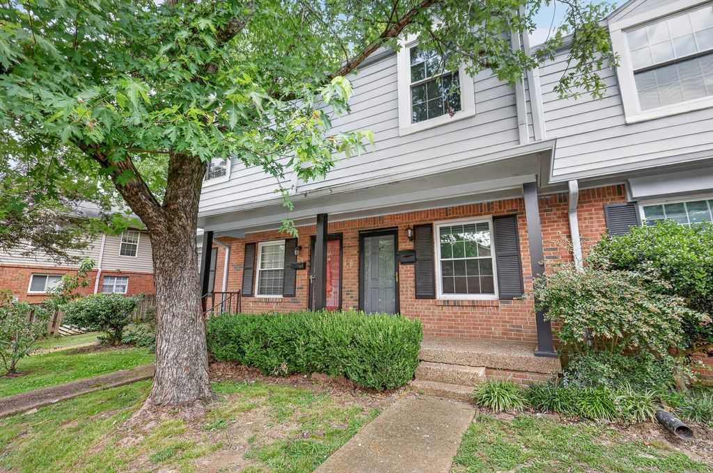 5510 Country Dr 67, Nashville