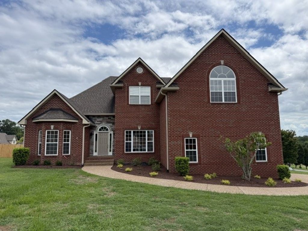 203 James Matthew Ln, Mount Juliet