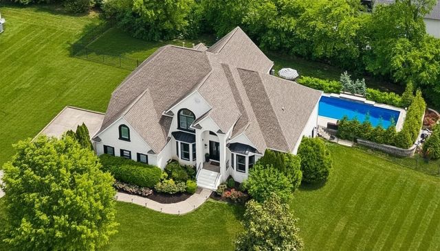 9739 Turner Ln, Brentwood